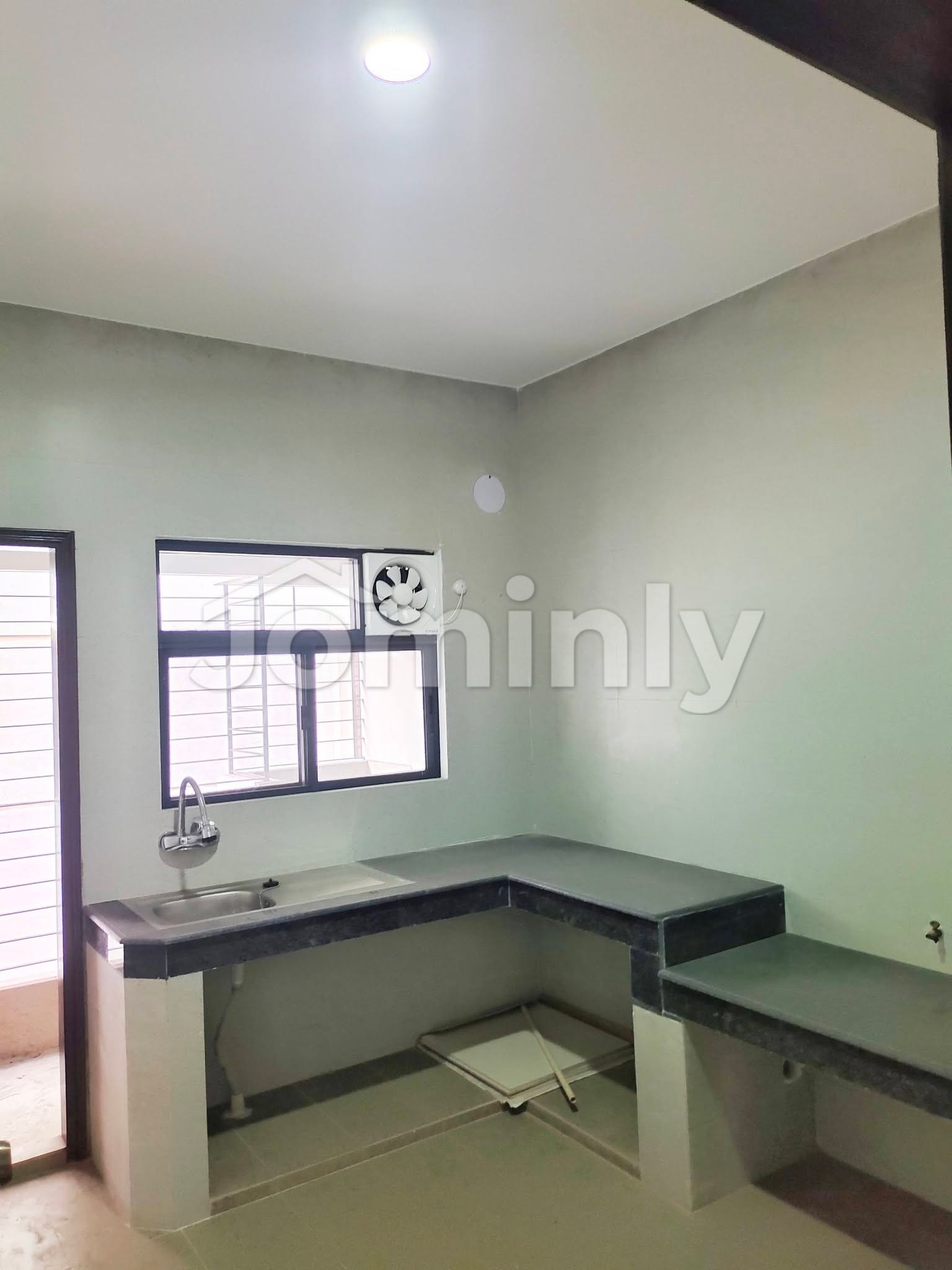 1889 SQ FT South-Facing Luxury Residential Apartment for Sale | Block-G, Bashundhara R/A | B2 & B5 Floor Position with Lift, Generator, and Modern Community Amenities - 3
