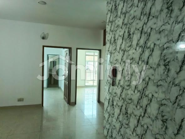1427 SQ FT Used East-Facing Double-Unit Residential Apartment for Sale | Sector-10, Uttara | 4th Floor (৫ তলা) with 3 Beds, 3 Baths, Titas Gas, Lift, and Parking - 4