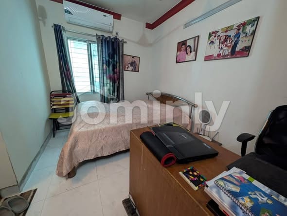 1481 SQ FT Used South-Facing Residential Apartment for Sale | Banani DOHS | Unit-3A on G+5 Storied Building with 3 Beds, 4 Baths, Lift, and Dedicated Parking - 2