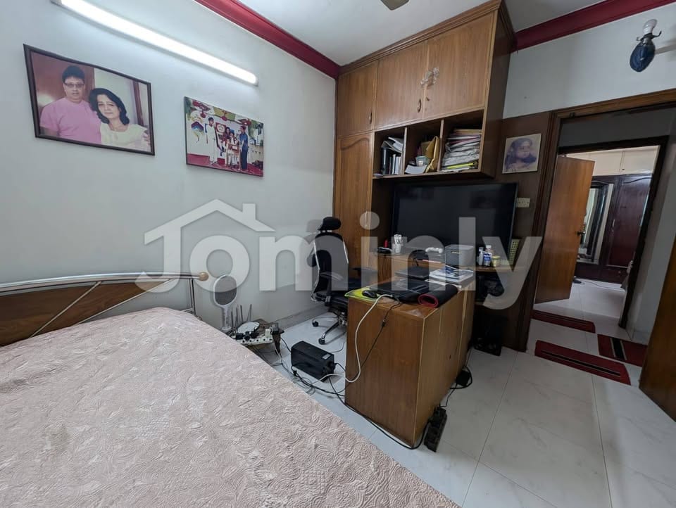 1481 SQ FT Used South-Facing Residential Apartment for Sale | Banani DOHS | Unit-3A on G+5 Storied Building with 3 Beds, 4 Baths, Lift, and Dedicated Parking - 3
