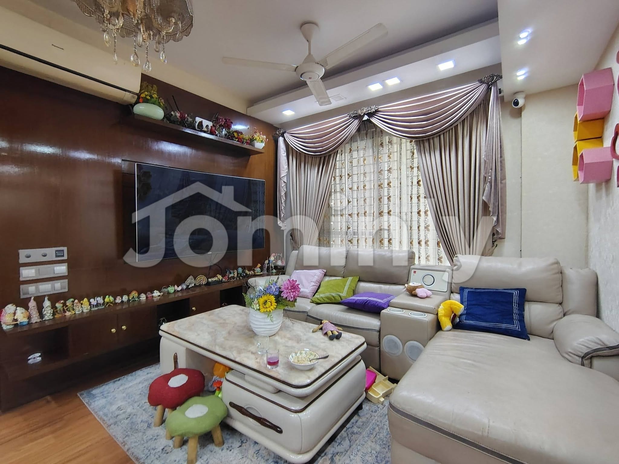 3327 SQ FT Ultra-Luxury Residential Apartment for Sale | Gulshan-1 | 3 Large Beds, 4 Baths, 2 Dedicated Car Parkings, Basketball Court, Gym, and Lake View Rooftop - 2