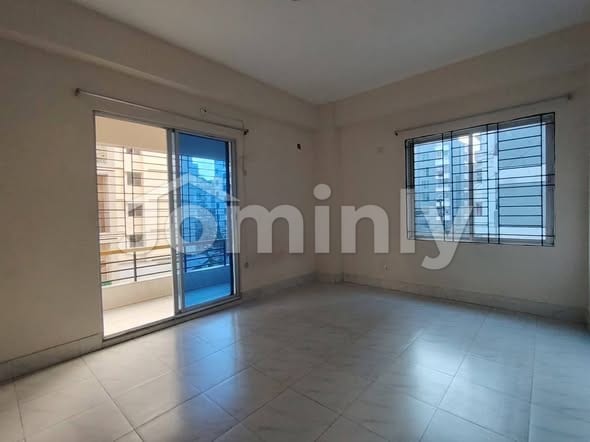 1805 SQ FT Used South-Facing Single-Unit Residential Apartment for Sale | Block-F, Sector-1, Aftabnagar | 2nd Floor (৩য় তলা) Near Passport Office with Lift and Parking - 2