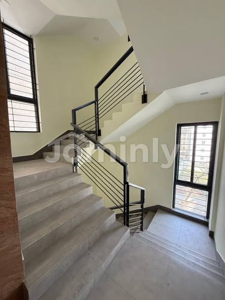 2,500 SQFT (232.26 SQM) Brand New Apartment for Sale | Bashundhara Residential Area Block K | 5th Floor | South Facing | Single Unit Floor - 4