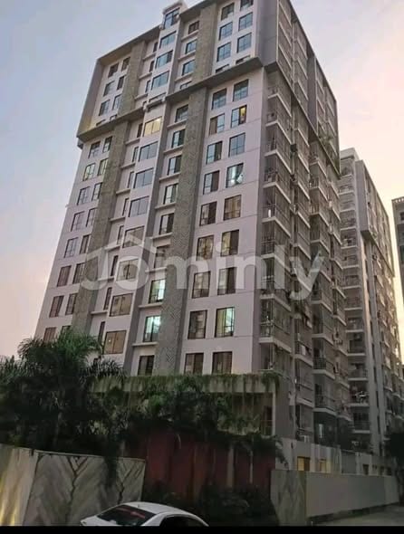 1050 SQ FT Ready South-Facing Residential Apartment for Sale | Lake City Concord | 4th Floor (৫ তলা) with 2 Beds, 2 Baths, and 2 Balconies