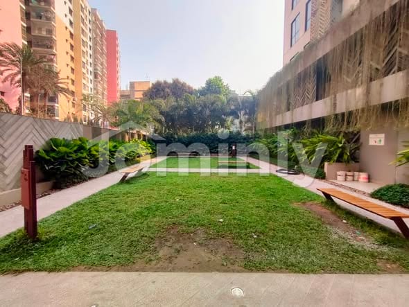 1050 SQ FT Ready South-Facing Residential Apartment for Sale | Lake City Concord | 4th Floor (৫ তলা) with 2 Beds, 2 Baths, and 2 Balconies - 3