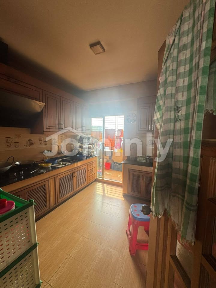 2,780 SQFT (258.27 SQM) Used Apartment for Sale | Uttara Sector 5 | 7th Floor | North Facing | Single Unit Floor - 4