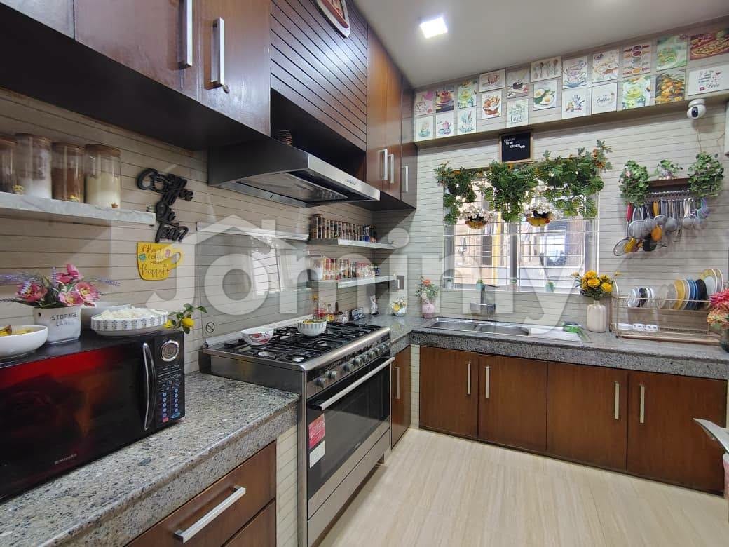 3327 SQ FT Used North-Facing Luxury Residential Apartment for Sale | Road-140, Gulshan-1 | 5th Floor (৬ তলা) with 3 Beds, 3 Baths, 2 Car Parkings, Lift, and Generator by Assurance Development Ltd - 3