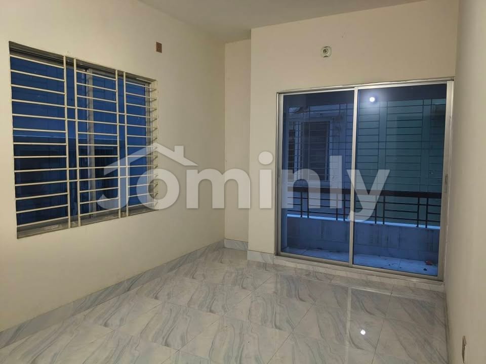 1250 Sqft 3 BHK Flat for Sale in Mirpur 60 Feet Barek Mollar Mor | 6th Floor | 16 FT Road | 3 Balconies & Lift - 5