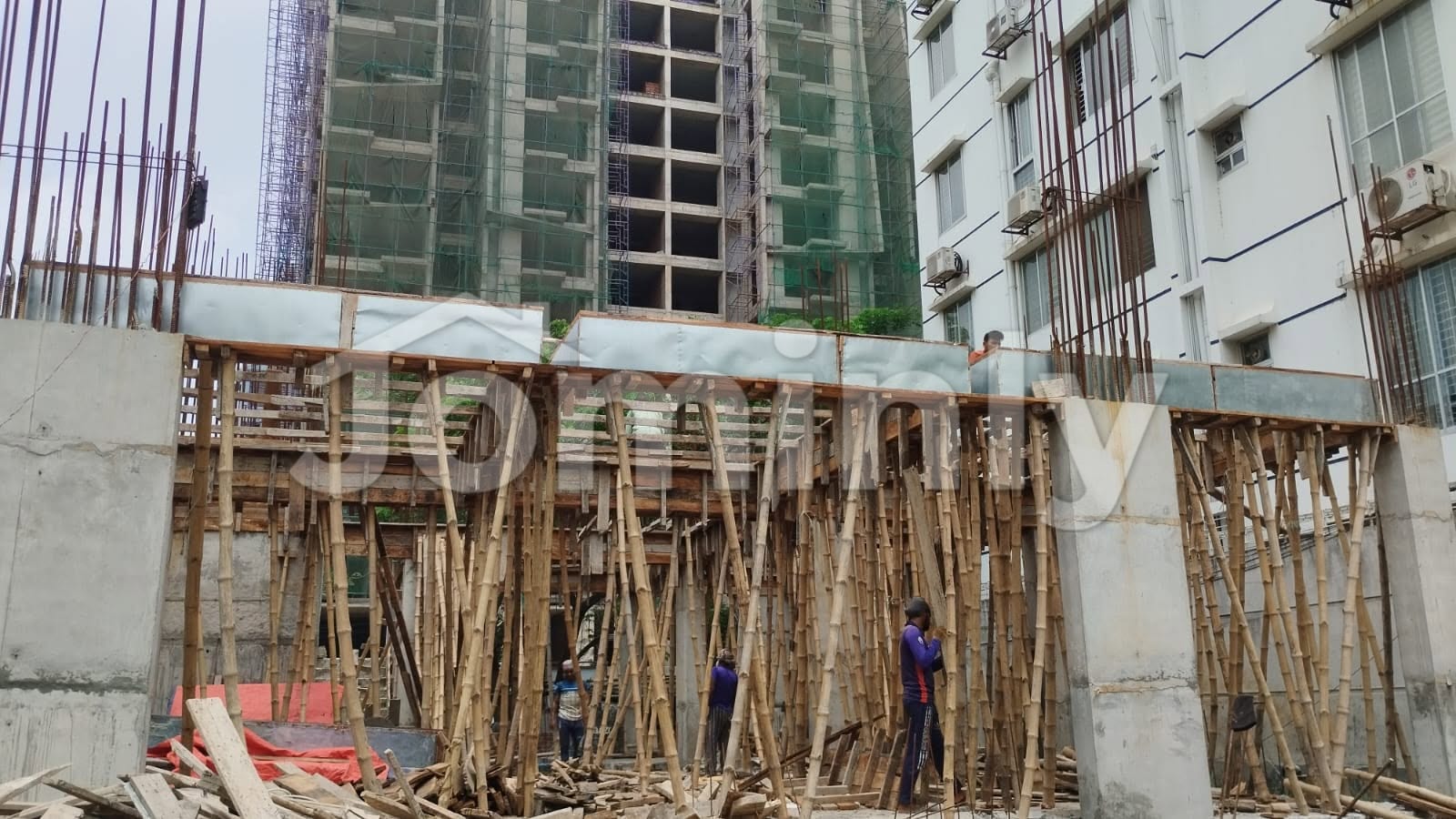 2050 Sqft Brand New Ongoing South-Facing Flat for Sale | Block I, Basundhara R/A | 4 Bed, 4 Bath, 4 Balcony, Lift & Parking Included - 4