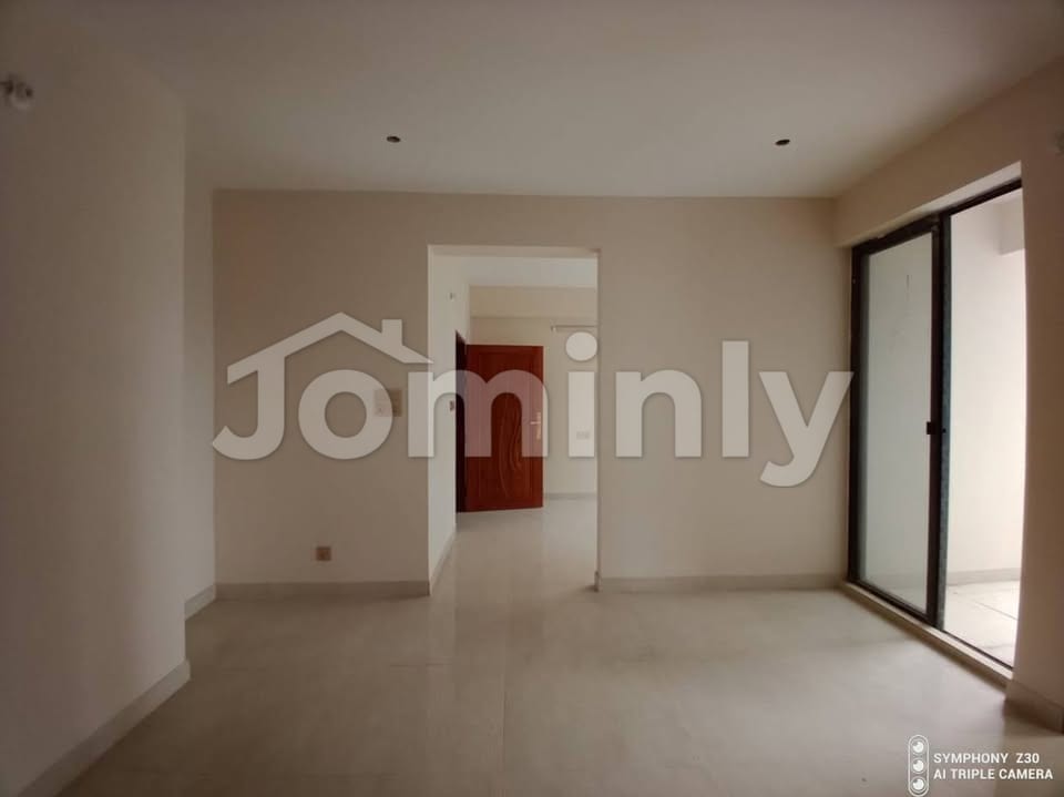 1630 Sqft 2nd Floor South-Facing Ready Apartment for Sale | Bashundhara R/A, Block L | 3 Beds, 3 Baths