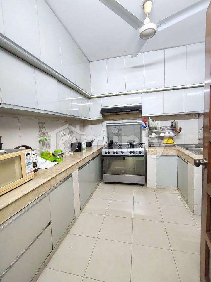 Fully Furnished Apartment for Rent | Gulshan-2 | 3 Beds, 3 Baths - 3