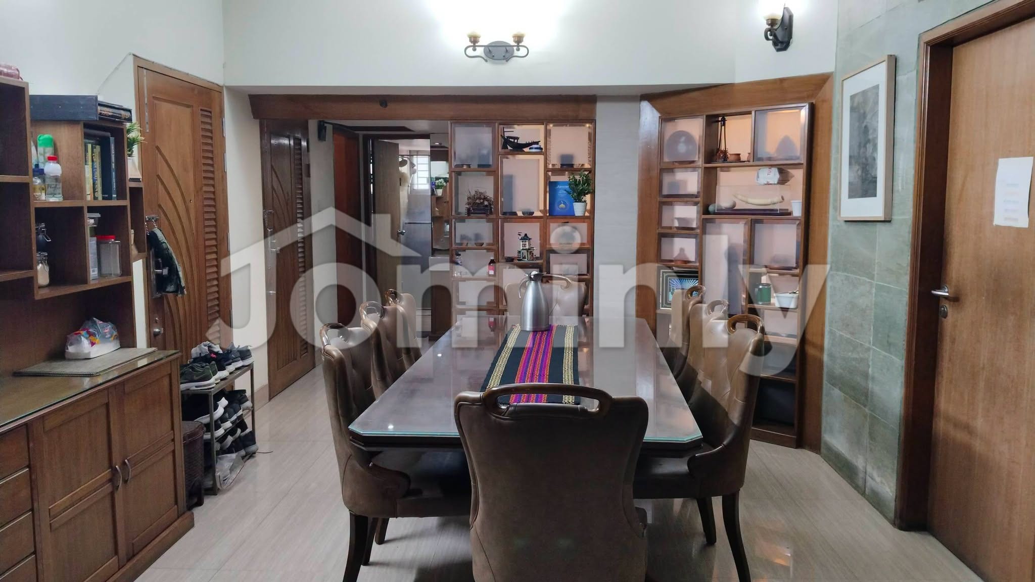 2520 Sqft North-Facing Used 4 BHK Flat for Sale in Bashundhara Block C | 5th Floor | 2 Car Parkings Included | Single Unit - 4