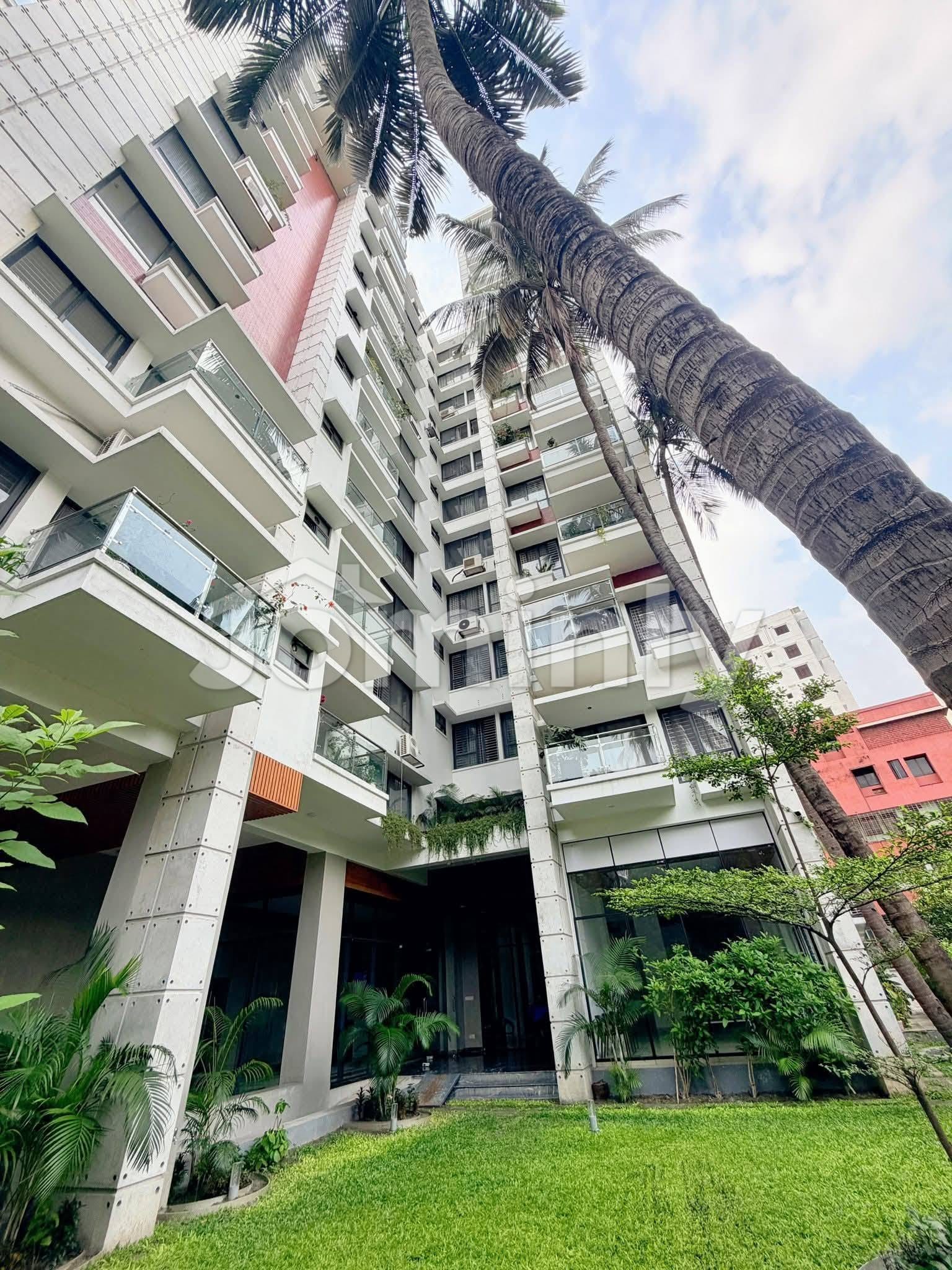 2450 SQFT Brand New South-Facing Luxury Flat for Sale | 9th Floor, Dhanmondi R/A (Near Dhanmondi Lake) | 3 Bed, 3 Bath, 3 Balcony & Servant Suite