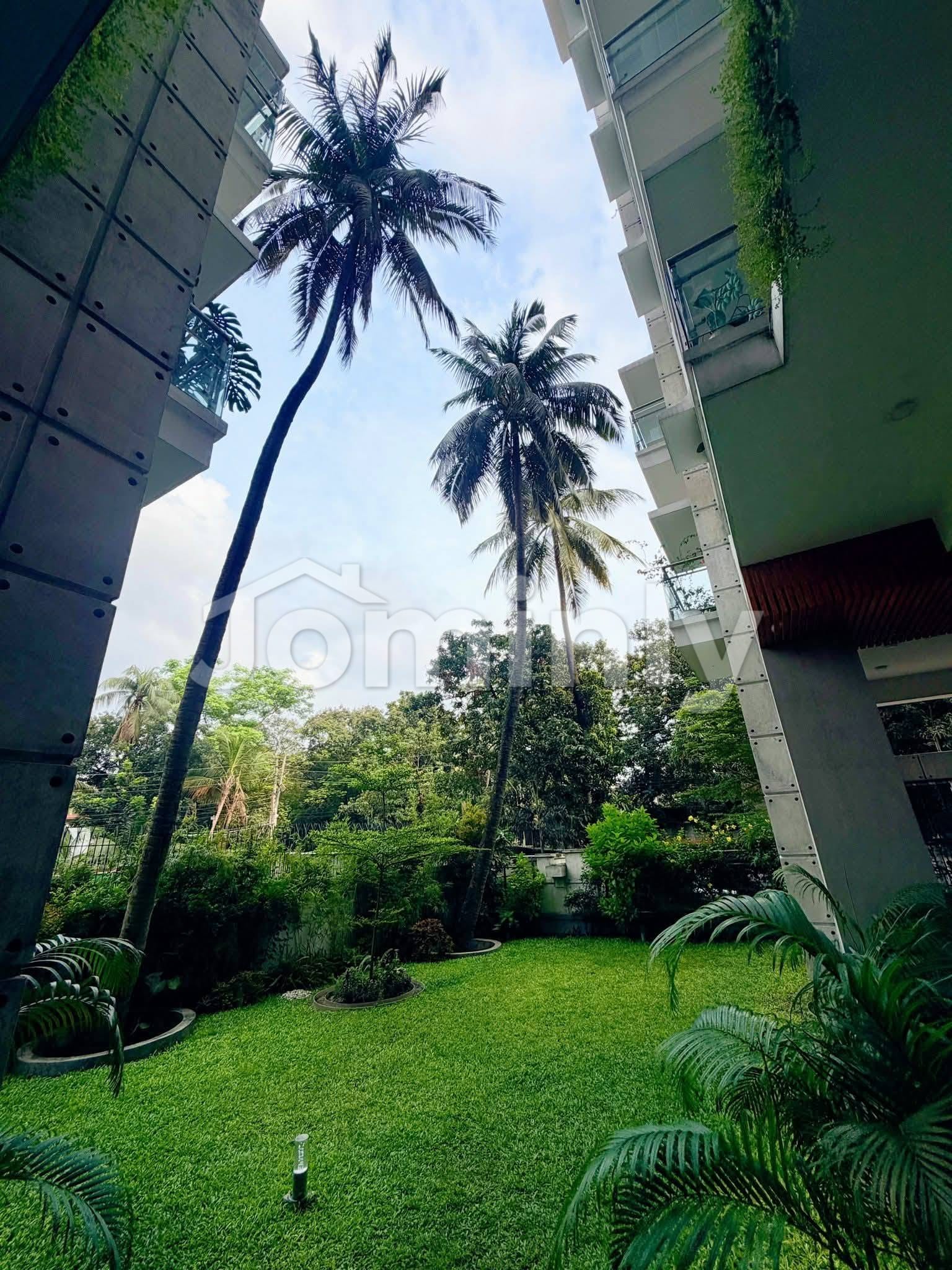 2450 SQFT Brand New South-Facing Luxury Flat for Sale | 9th Floor, Dhanmondi R/A (Near Dhanmondi Lake) | 3 Bed, 3 Bath, 3 Balcony & Servant Suite - 3