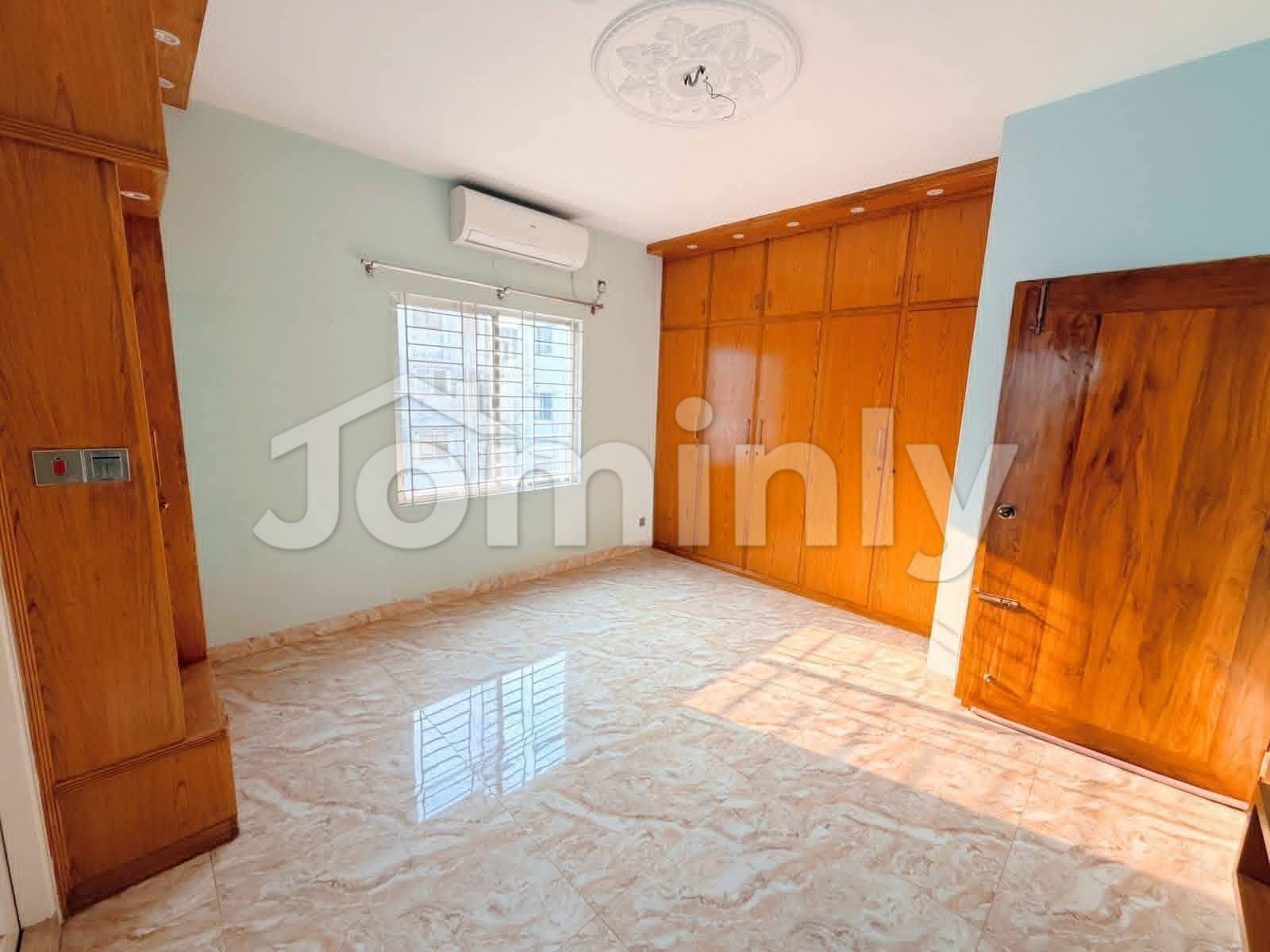 1440 SQFT South-Facing Beautifully Interior-Designed Semi-Furnished Resale Flat for Sale | 5th Floor, Road 5, Shekhertak, Mohammadpur | 3 Bed, 3 Bath, 3 Balcony | Lift & LPG Gas Included - 2