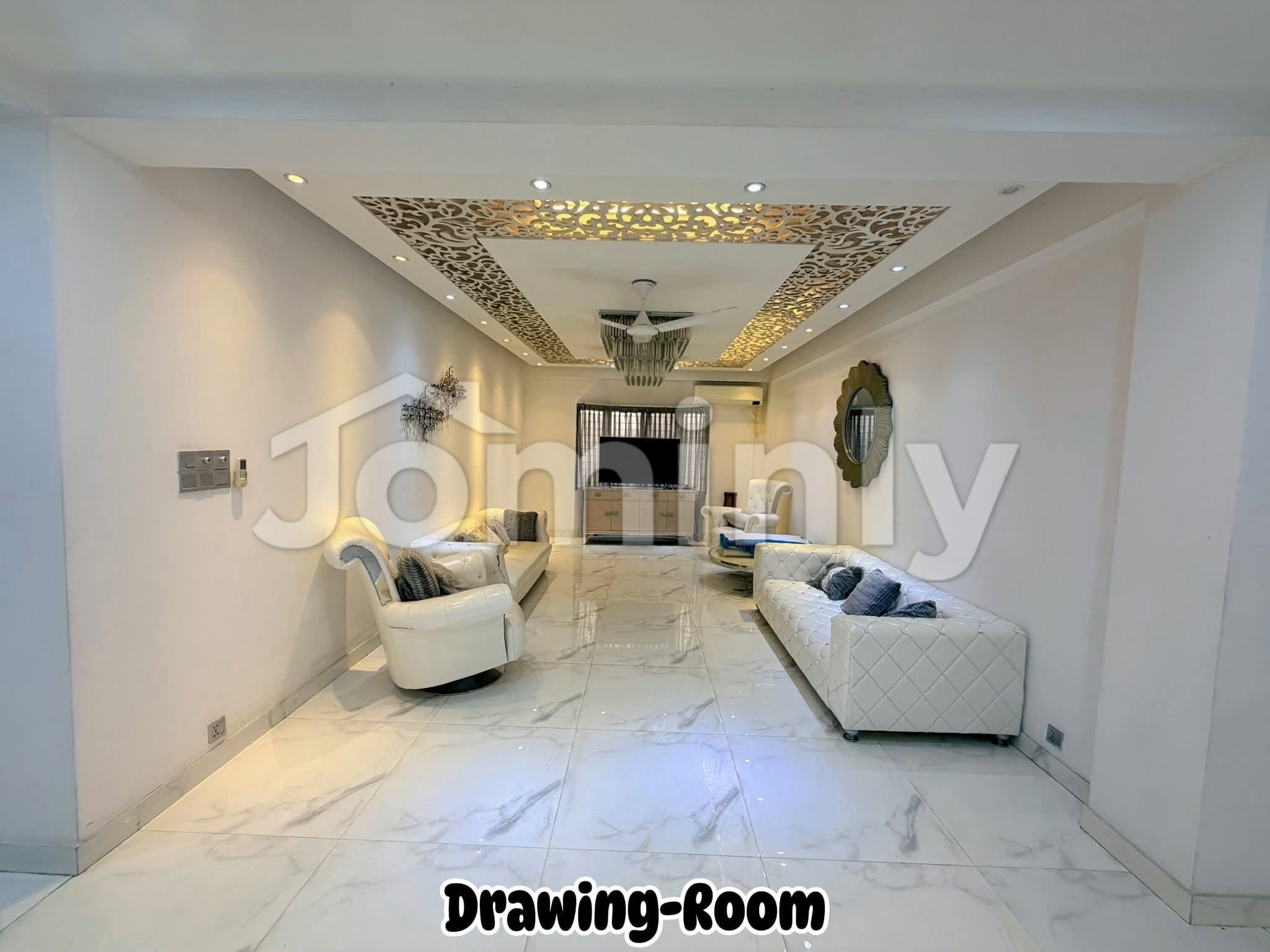 2520 SQFT Fully Furnished Luxury Resale Flat for Sale | 5th Floor, Baridhara Diplomatic Zone | 3 Bed, 3 Bath, 3 Balcony & Servant Suite | Active Titas Gas & Parking Included - 2