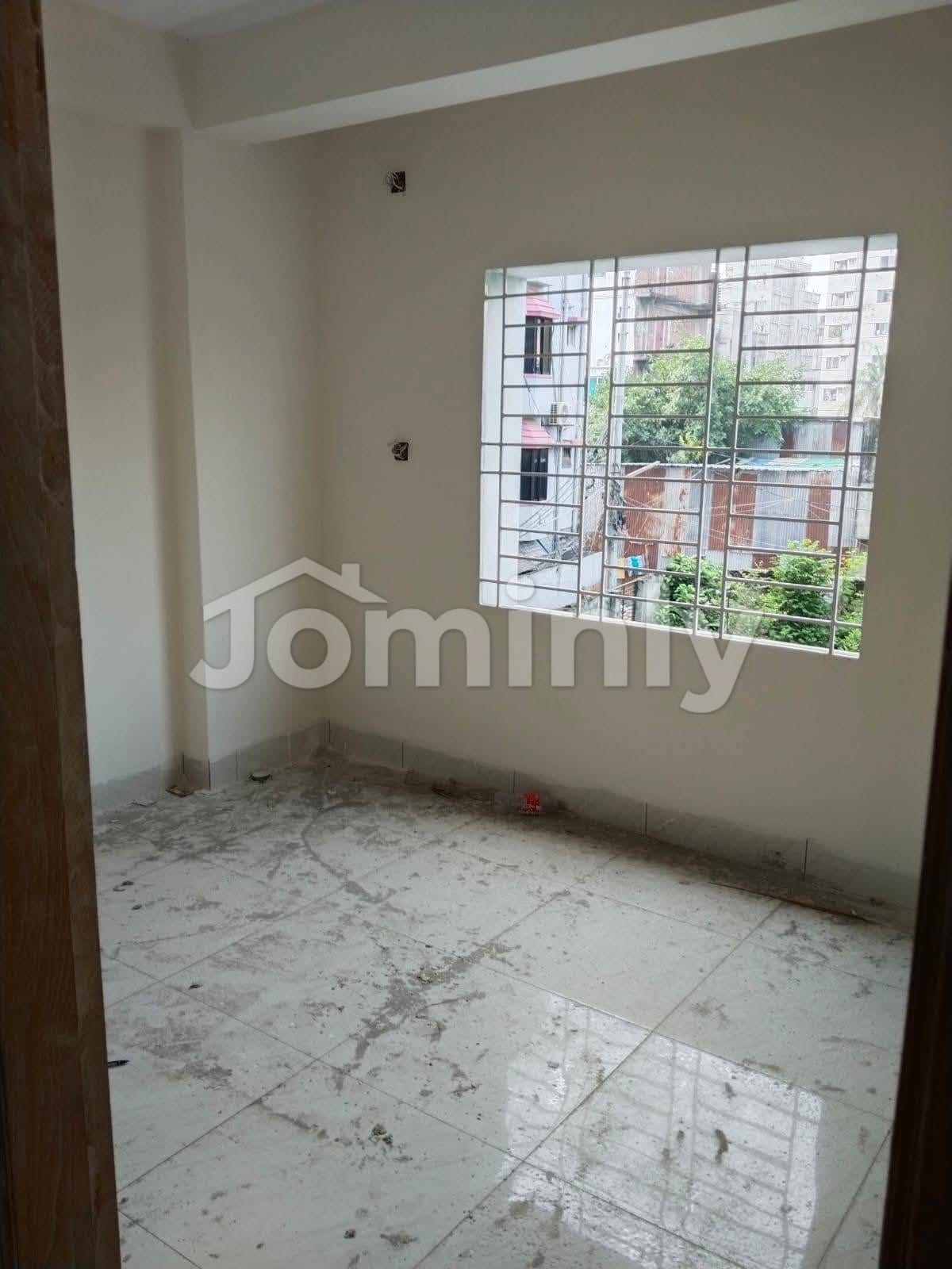 1200 Sqft Luxurious Ready 3 BHK Flat for Sale in Middle Badda | 1st Floor (Front Side) | Lift & 120 Sqft Parking Included