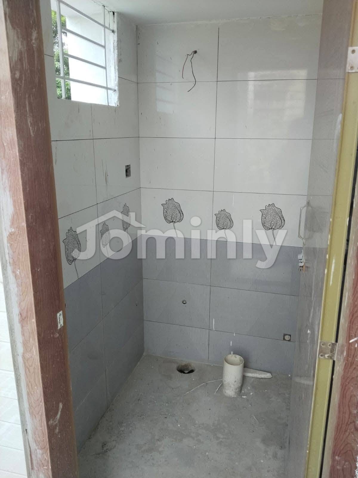 1200 Sqft Luxurious Ready 3 BHK Flat for Sale in Middle Badda | 1st Floor (Front Side) | Lift & 120 Sqft Parking Included - 2