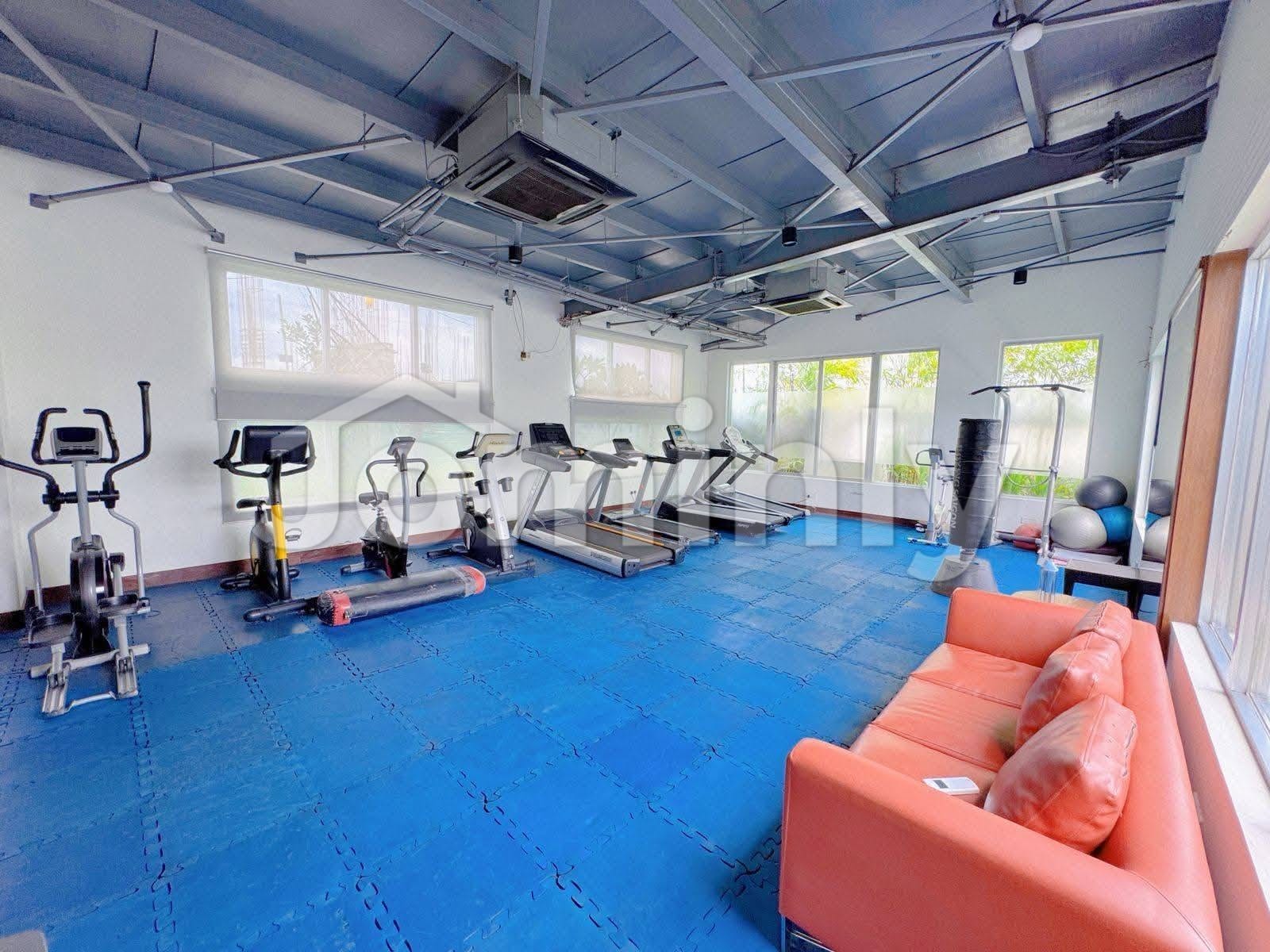 2978 SQFT Anwar Landmark South-Facing Luxury Flat for Sale | 10th Floor, North Gulshan | 3 Bed, 4 Bath, 5 Balcony & Servant Suite | Double Parking, Swimming Pool & Gym Included - 2