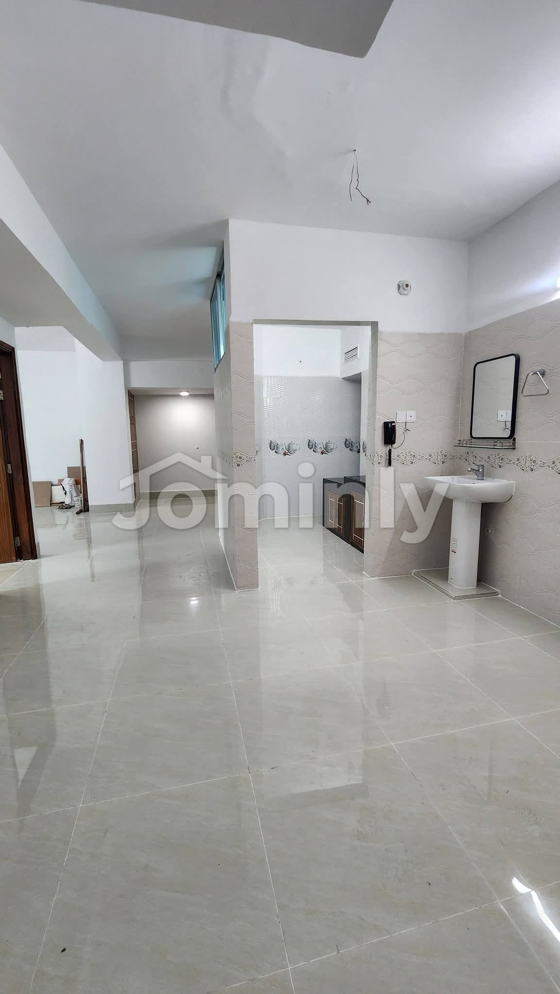 Ready Flat Sale in Banani. Flat Size - 1680 sft Saleable Floor- 5th Building Height - G+5 Facing- South, Front side. Bed- 03 Bath- 03 Separate Drawing Room. Separate Dining Space.