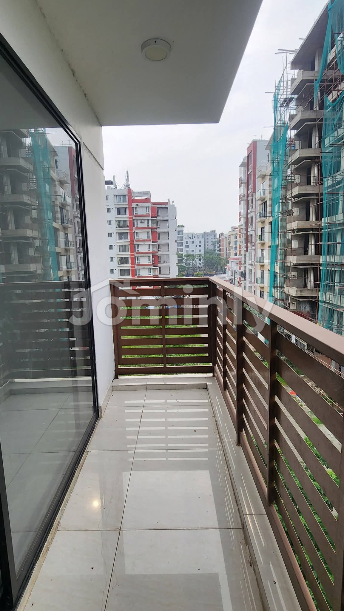 2250 SQFT 3-Bedroom Premium Ready Apartment for Sale on 4th Floor | Banani, Dhaka - 5