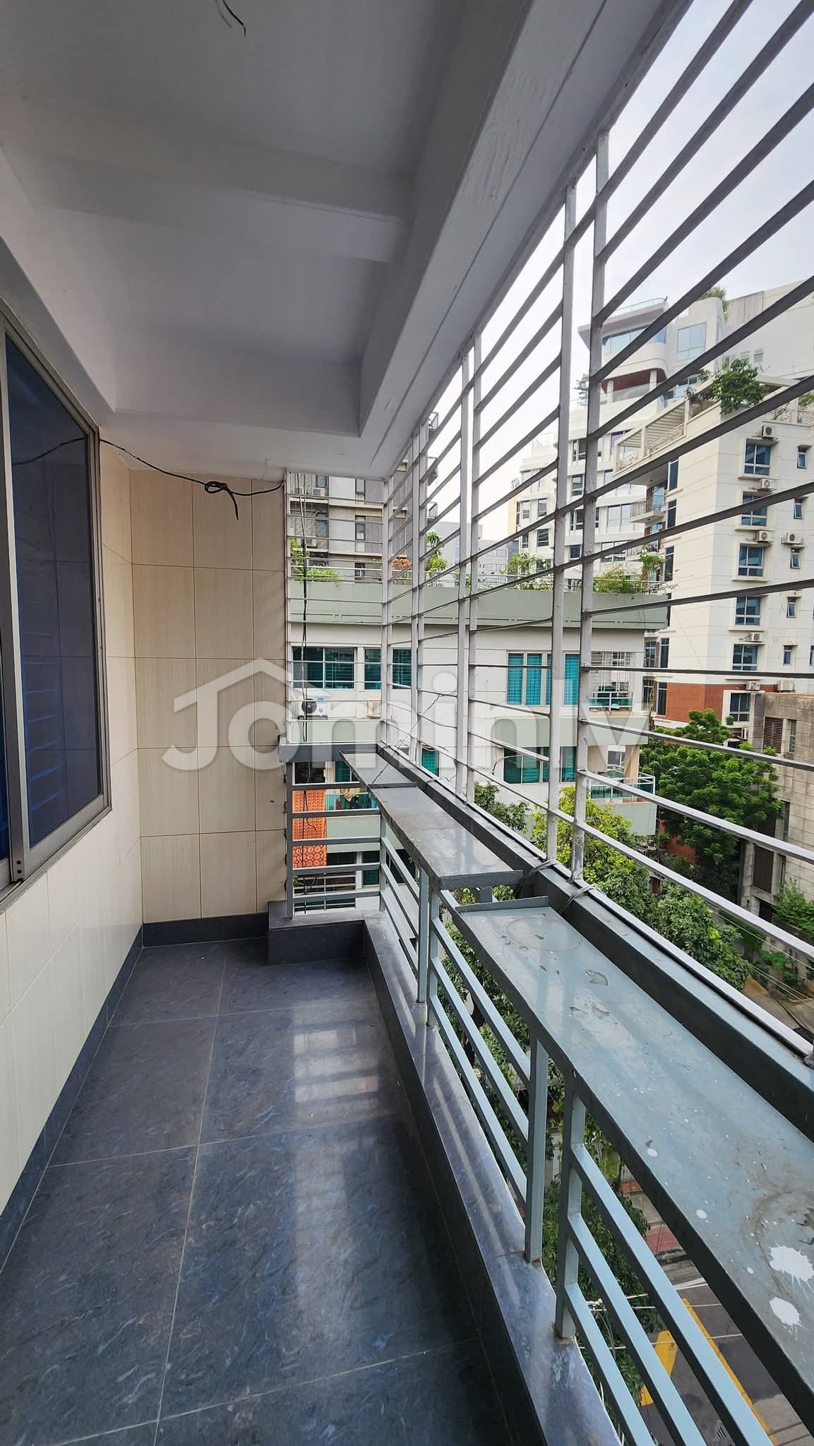 2400 SQFT 3-Bedroom Exclusive Ready Apartment for Sale on 5th Floor | Gulshan-02, Dhaka | 2 Car Parkings - 4