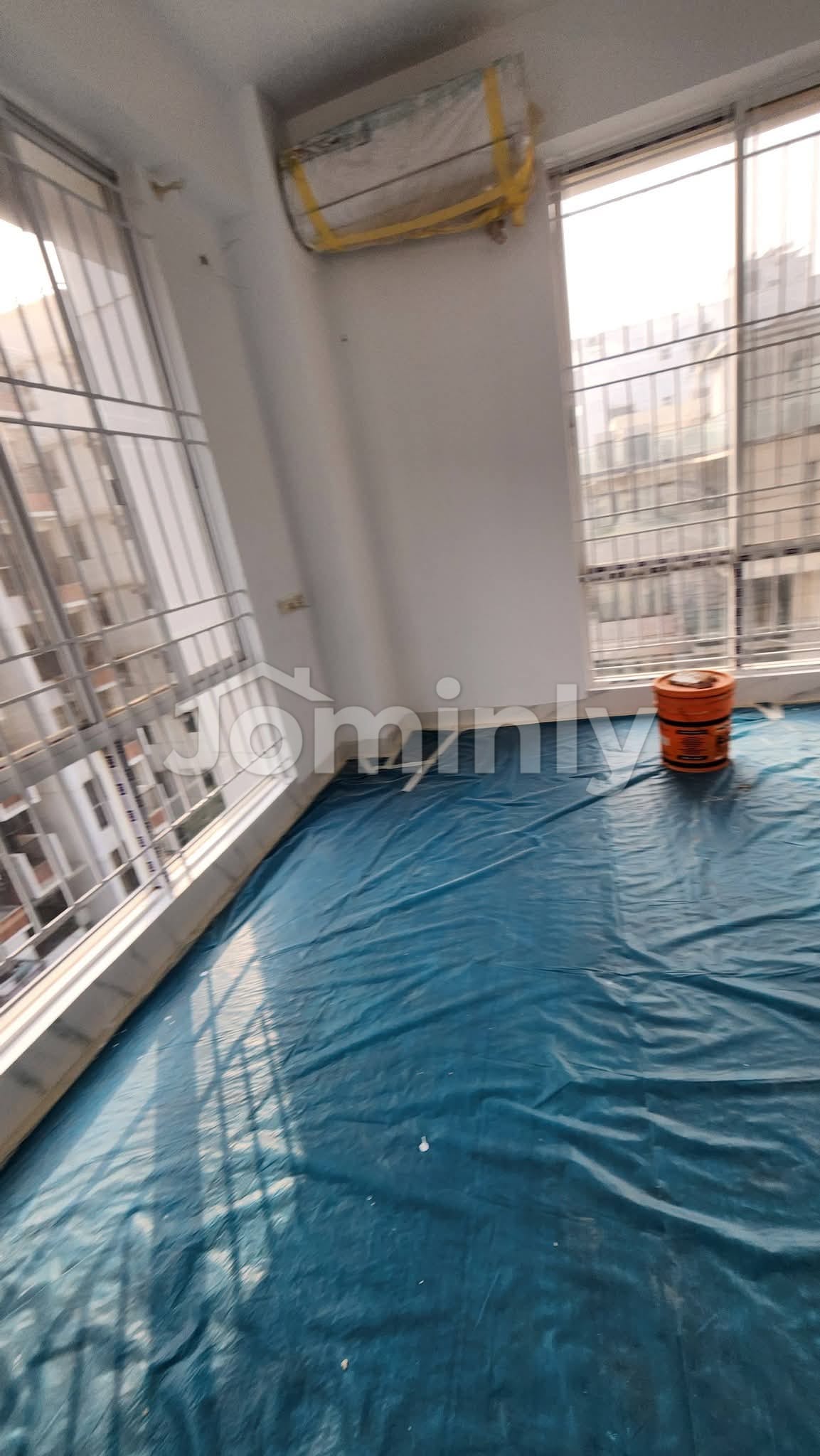 2200 SQFT Fully Interior Decorated 4-Bedroom South-Facing Single-Unit Apartment for Sale on 5th Floor | Bashundhara R/A, Dhaka - 2