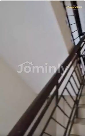 2800 SQFT Spacious Resale Flat for Sale with Titas Gas & Parking | 3rd Floor, Road 4/A, Dhanmondi R/A | 3 Bed, 4 Bath, 2 Balcony | Prime Residential Location