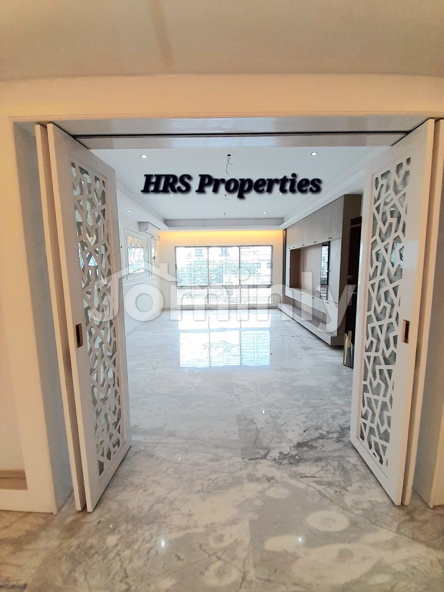 4200 SQFT Luxury Interior Single-Unit Resale Flat for Sale | 5th Floor, North Banani | 4 Bed, 4 Bath, 4 Balcony | 2 Parking Spaces, Swimming Pool & Gym Included - 2