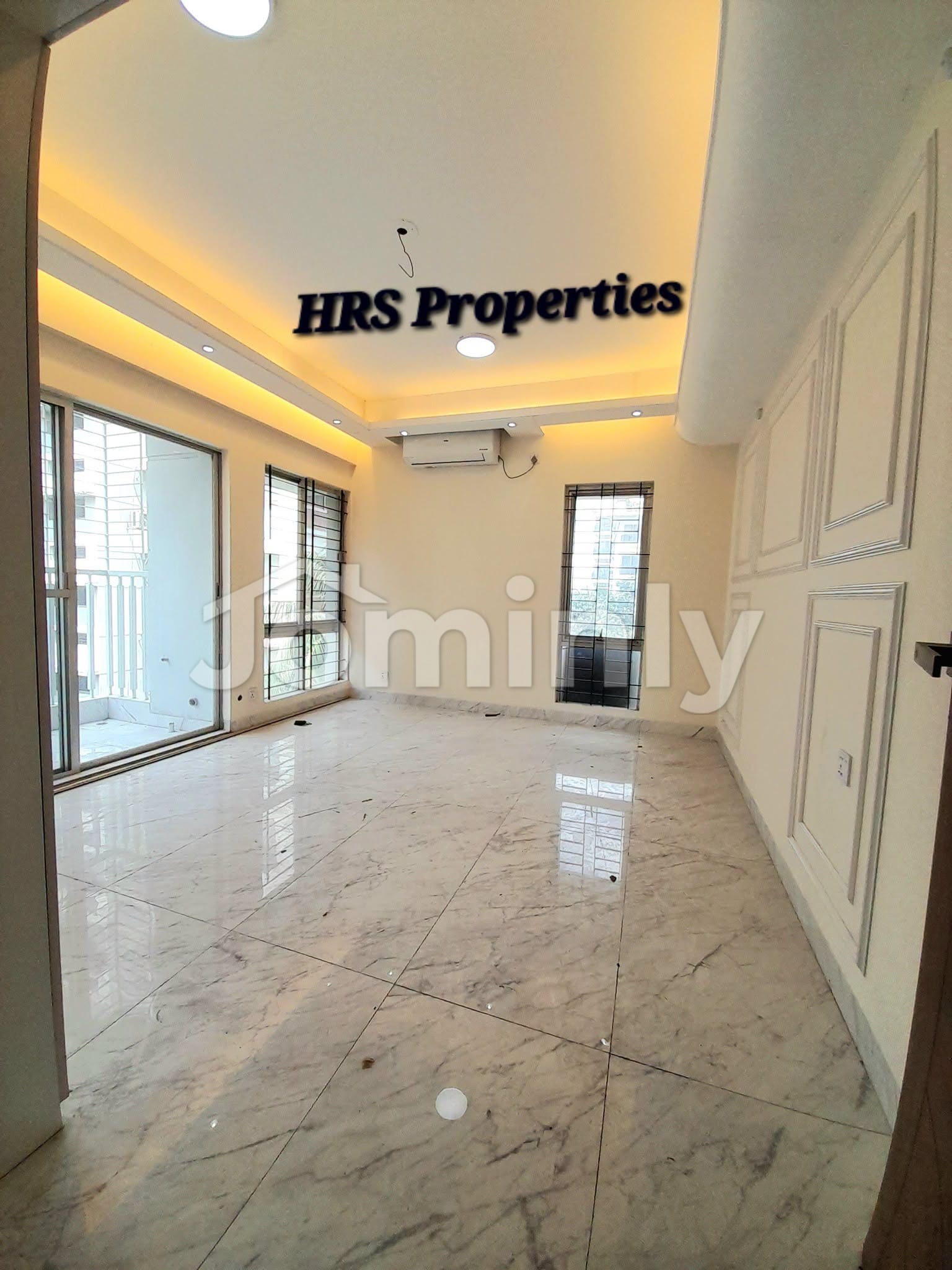 4200 SQFT Luxury Interior Single-Unit Resale Flat for Sale | 5th Floor, North Banani | 4 Bed, 4 Bath, 4 Balcony | 2 Parking Spaces, Swimming Pool & Gym Included - 3