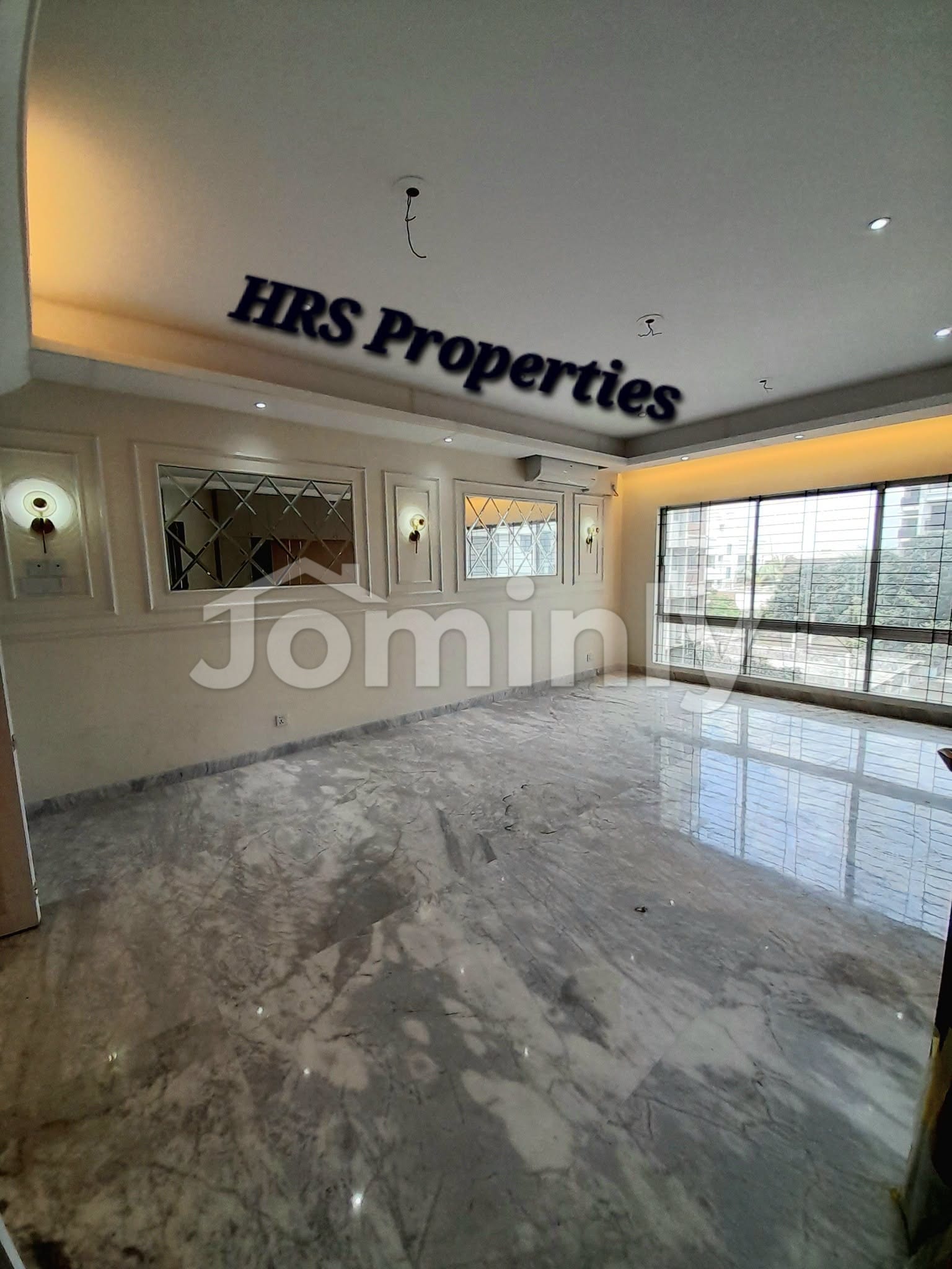 4200 SQFT Luxury Interior Single-Unit Resale Flat for Sale | 5th Floor, North Banani | 4 Bed, 4 Bath, 4 Balcony | 2 Parking Spaces, Swimming Pool & Gym Included - 4