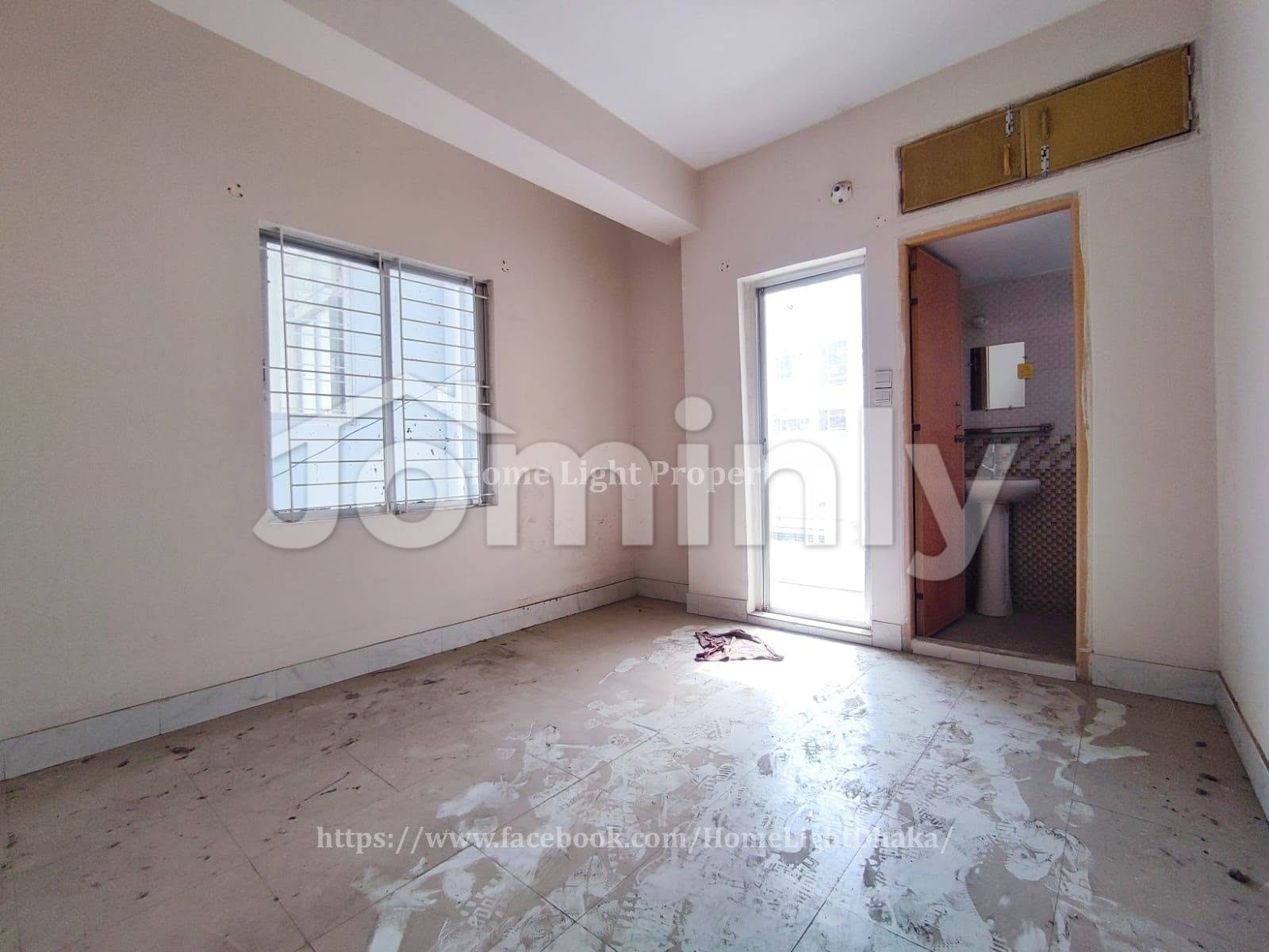 1200 SQFT Single-Unit Feel Resale Flat for Sale | 8th Floor (Top Floor), Main Road, Mirpur 60 Feet (Near Agargaon) | 3 Bed, 3 Bath, 2 Balcony | Lift & Generator Included (No Parking) - 2