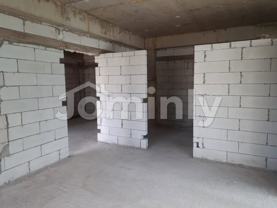 2850 SQFT Ultra-Luxury Single-Unit Feel Apartment for Sale | 1st Floor, Sector 17, Jolshiri Abashon | 4 Bed, 5 Bath, 5 Verandahs & Servant Suite | Rooftop Swimming Pool & Garden - 2