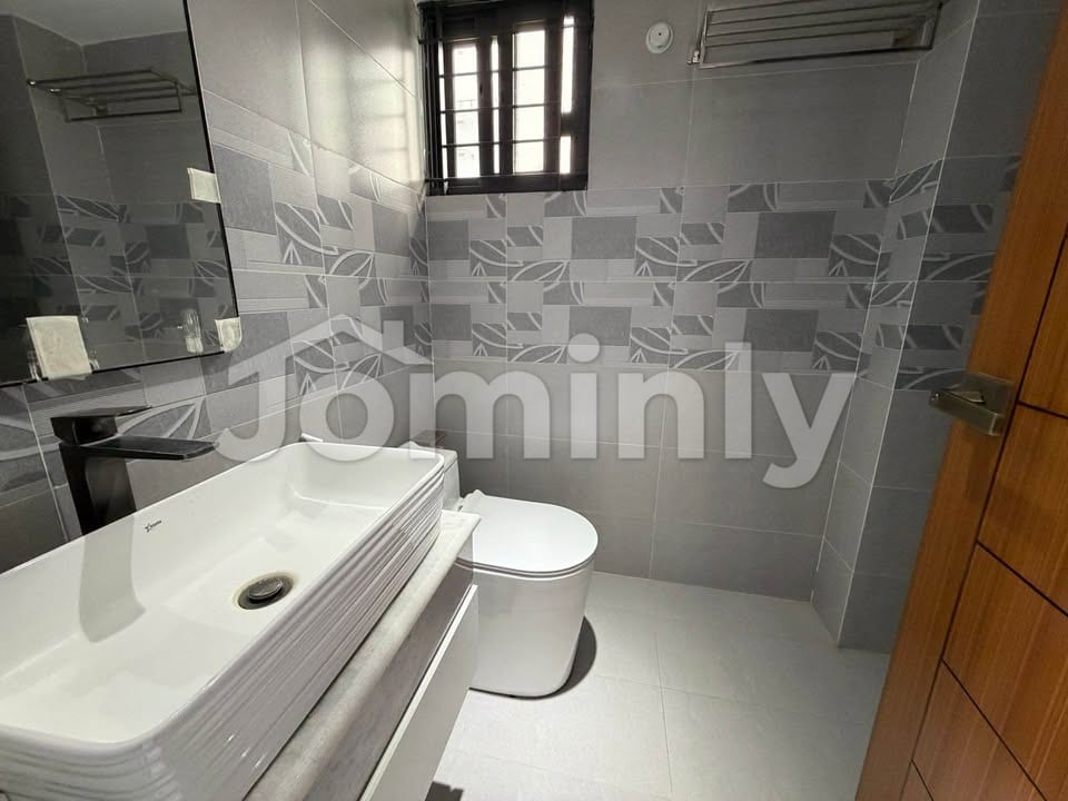 2400 Sqft Luxury South-East Corner Ready 4 BHK Flat with Terrace for Sale in Bashundhara Block M | 5th Floor | Fair Face Single Unit Building | Lift & 120 Sqft Parking - 4