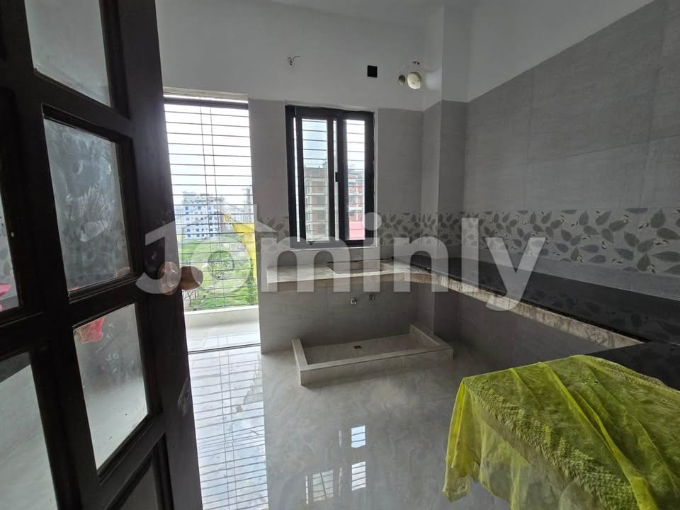 2238 Sqft Brand New Luxury 3 BHK Single Unit Flat for Sale in Bashundhara R/A Block L | 4th Floor (Level 4) | South-Facing Fair Face Building | Afroza Avenue Road - 4