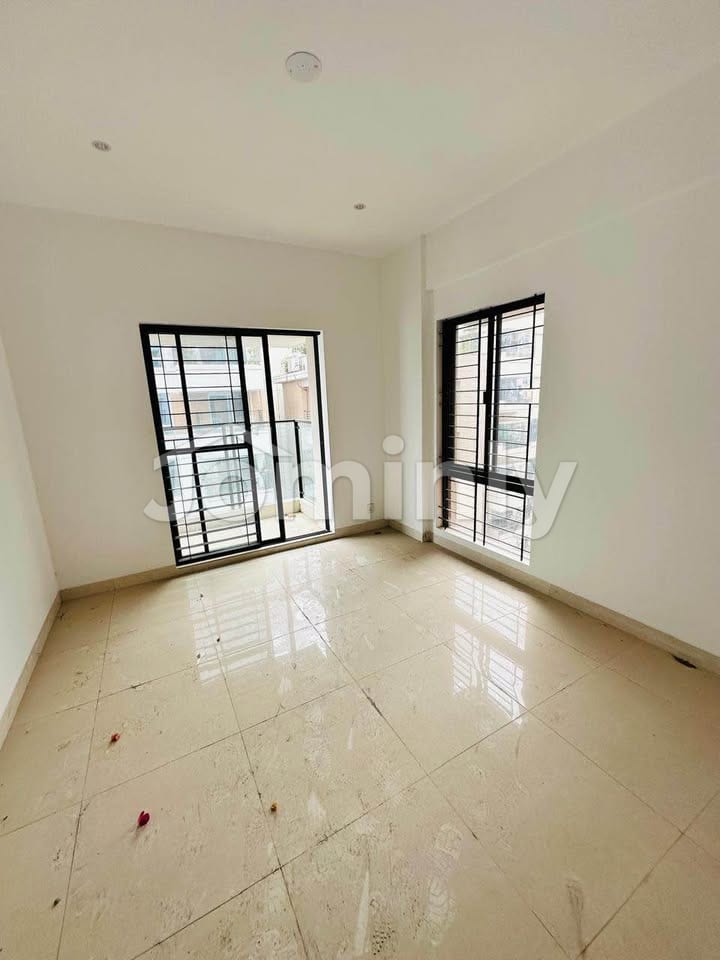 1,889 SQFT (175.49 SQM) Brand New Apartment for Sale | Bashundhara Residential Area Block G | North Facing | 30 FT Road