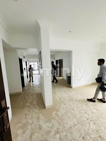 1,889 SQFT (175.49 SQM) Brand New Apartment for Sale | Bashundhara Residential Area Block G | North Facing | 30 FT Road - 3
