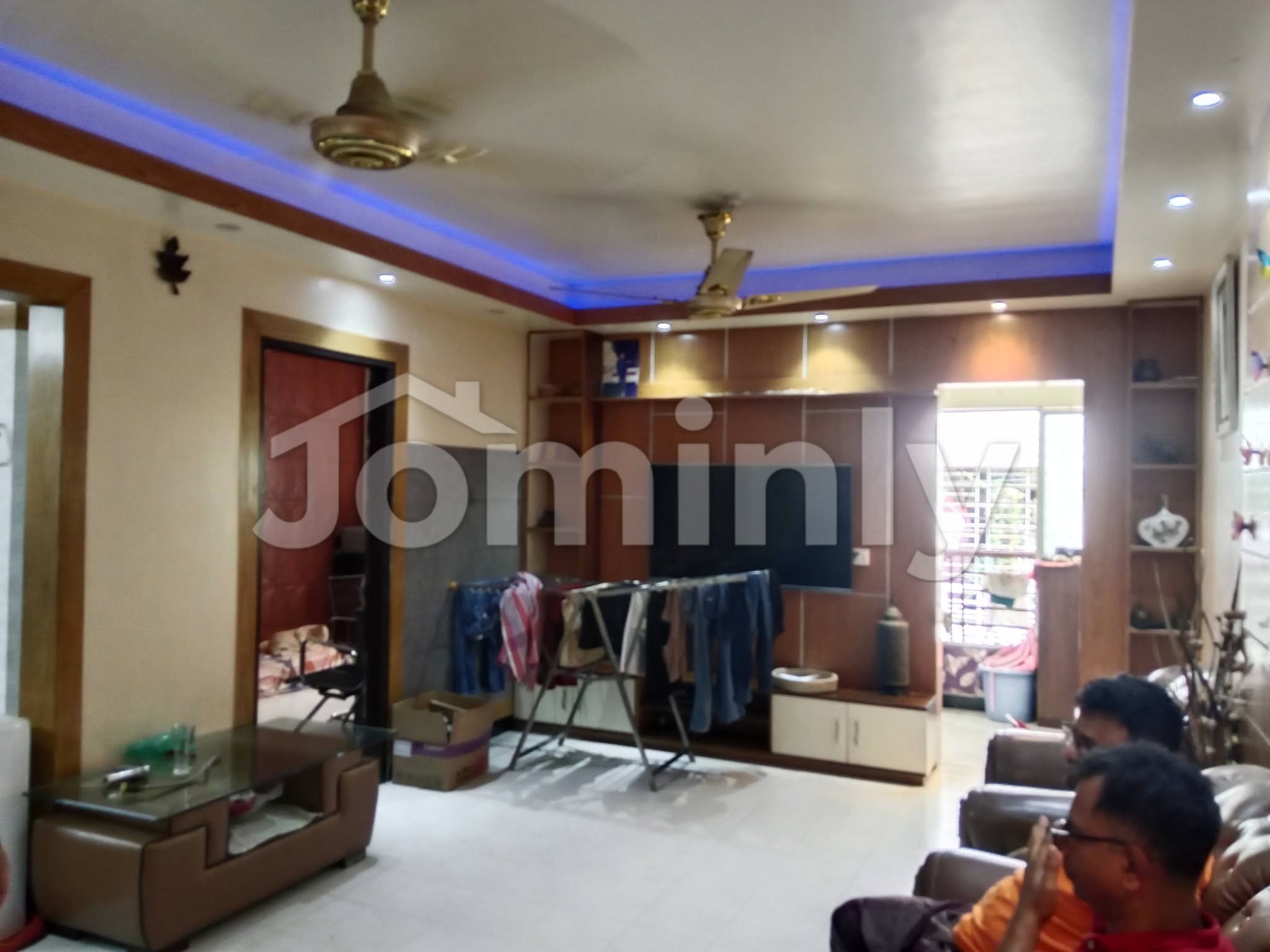 1600 SQFT Used Apartment for Sale Near Main Road | Shamim Sarani, West Shewrapara | 6th Floor | 3 Beds, 3 Baths, 2 Balconies, Titas Gas & 1 Parking - 2