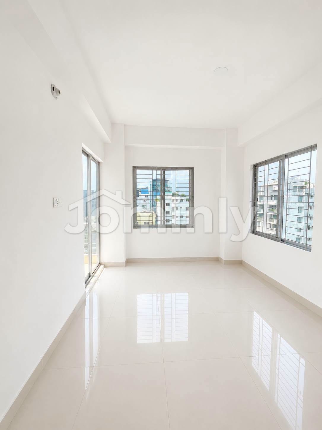 2300 Sqft 9th Floor Single-Unit Elite 4 BHK Apartment for Sale in Uttara Sector 4 | Built by TDDL | Titas Gas, Servant Bed/Bath, Community Hall & Parking - 3
