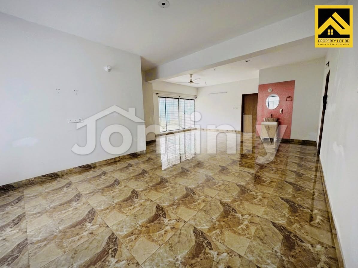 2065 Sqft South-Facing Premium 3 BHK Apartment for Rent in Bashundhara R/A | 3 Bedrooms & 3 Bathrooms | 3 Balconies | Lift, Generator & Parking
