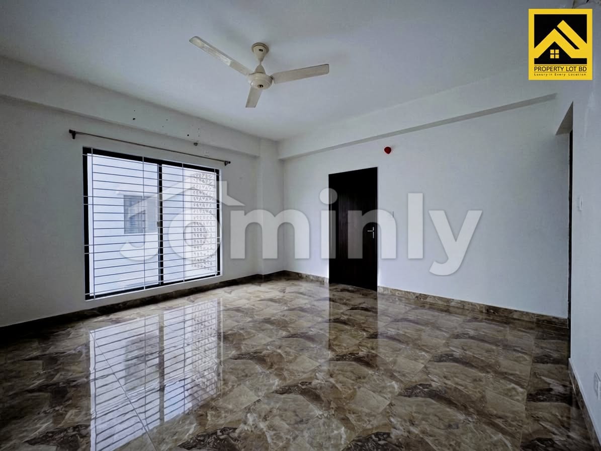 2065 Sqft South-Facing Premium 3 BHK Apartment for Rent in Bashundhara R/A | 3 Bedrooms & 3 Bathrooms | 3 Balconies | Lift, Generator & Parking - 2