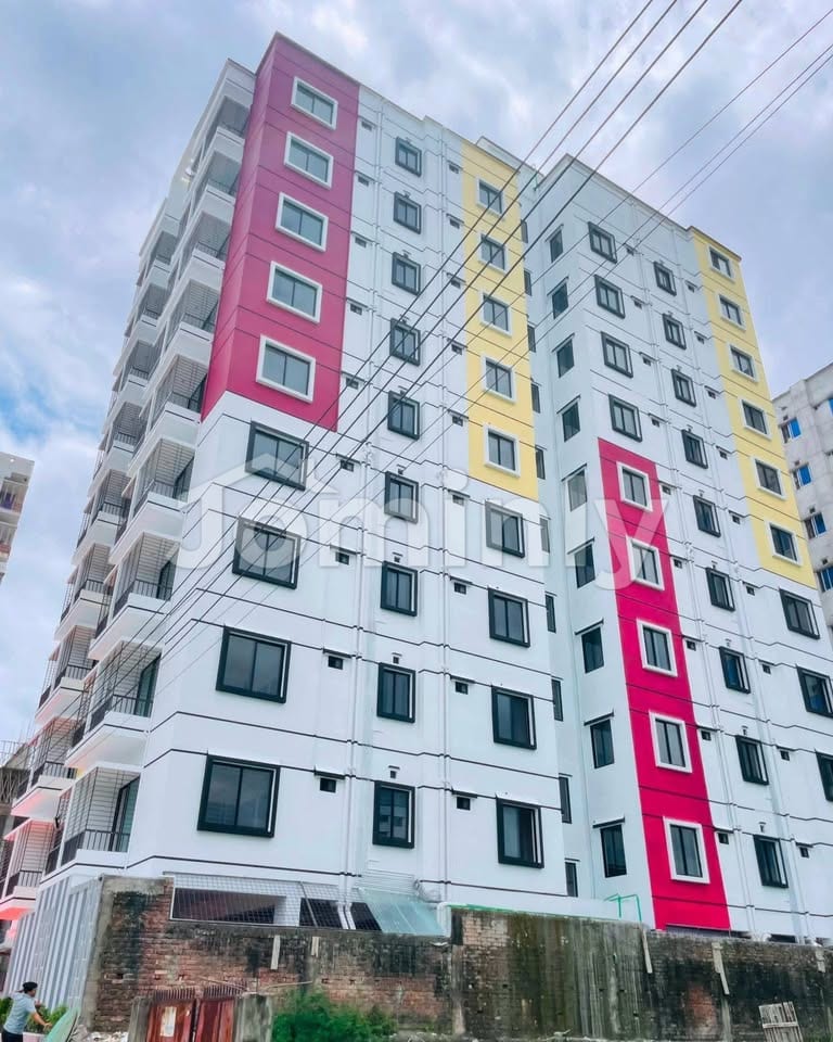 1100 SQFT Road-Facing Ready Apartment for Sale | DFL Dream House-10, Matuail New Town | 4th Floor | 3 Beds, 2 Baths, 2 Balconies & 1 Parking