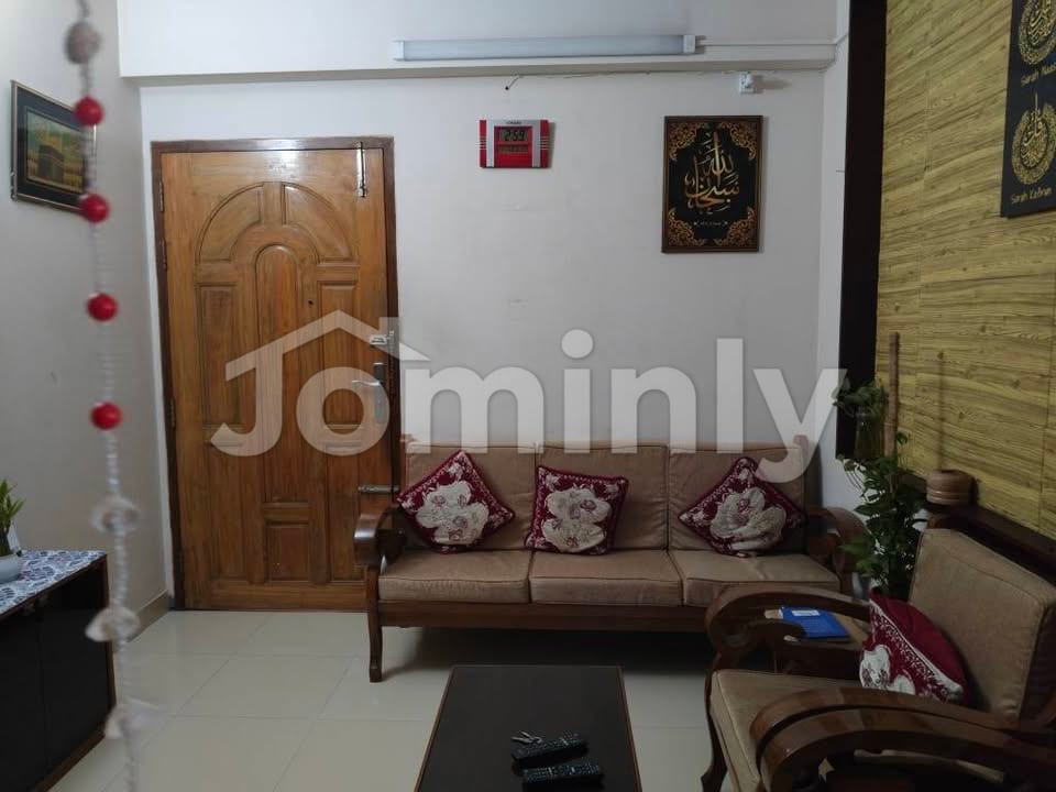 1250 SQFT South-Facing Used Ready Apartment for Sale | East Shewrapara, Mirpur | 3rd Floor (G+6 Building) | Facing South (Building North) | 3 Beds, 3 Baths, 2 Balconies & Car Parking Options