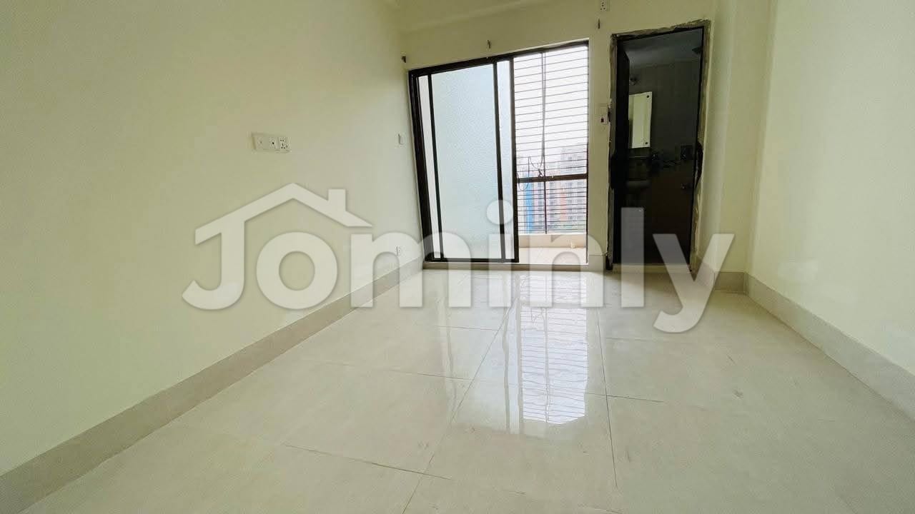 1330 Sqft South-Facing Ready Flat for Sale | Chondrima Model Town, Mohammadpur | 3 Beds & 3 Baths | Road Width Not Specified