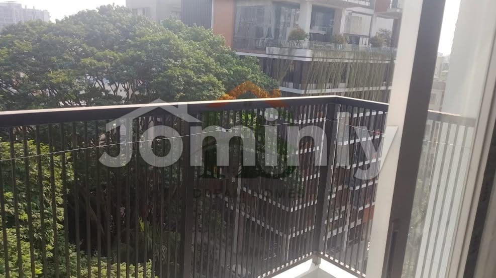 Modern 1925 SQFT South-Facing Single Unit Corner Apartment for Sale | Road 8/A, Dhanmondi | Top Floor (G+8 Building) | 3 Beds, 3 Baths, 3 Balconies & Dedicated Car Parking - 4