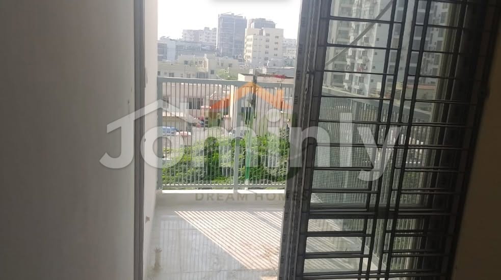 Modern 1925 SQFT South-Facing Single Unit Corner Apartment for Sale | Road 8/A, Dhanmondi | Top Floor (G+8 Building) | 3 Beds, 3 Baths, 3 Balconies & Dedicated Car Parking - 5
