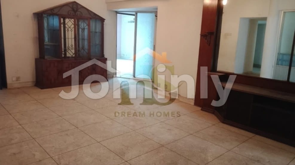 2770 SQFT Southeast-Facing Apartment for Sale | Road 6, Dhanmondi | 3rd Floor (G+6 Building) | Southeast Facing | 4 Beds, 5 Baths, 3 Balconies, Servant Room, Titas Gas & 2 Car Parkings - 4