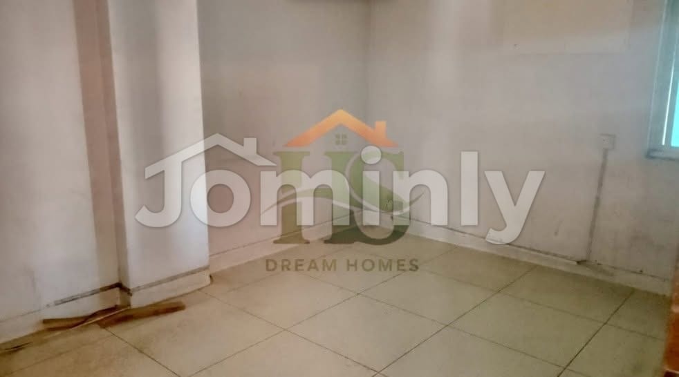 2770 SQFT Southeast-Facing Apartment for Sale | Road 6, Dhanmondi | 3rd Floor (G+6 Building) | Southeast Facing | 4 Beds, 5 Baths, 3 Balconies, Servant Room, Titas Gas & 2 Car Parkings - 5