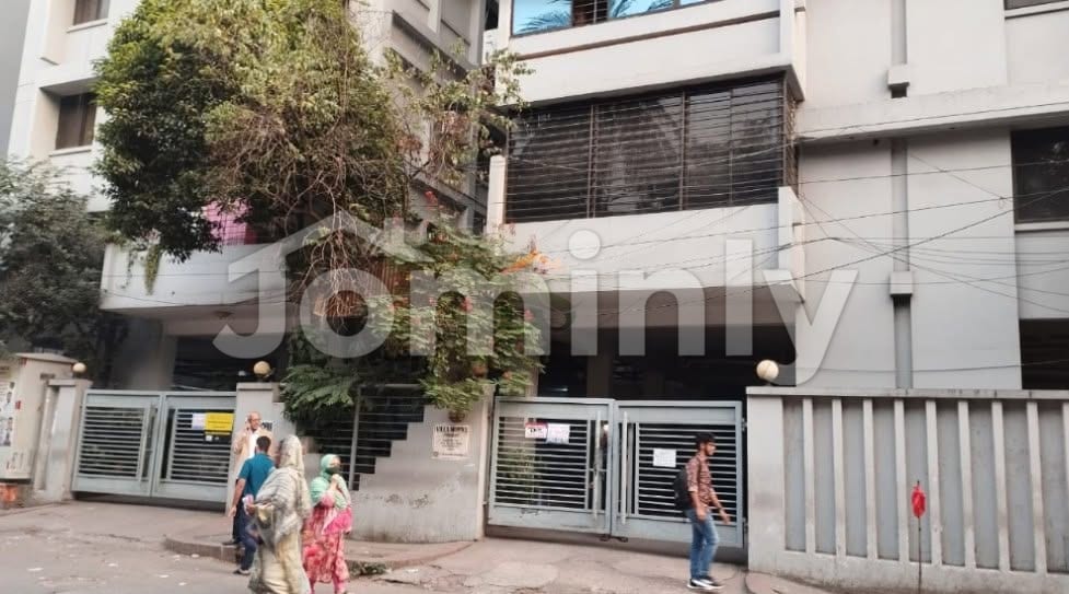 Spacious 2476 SQFT (+120 SQFT Parking) Apartment for Sale | Road 14/A, Dhanmondi | 2nd Floor (G+5 Building) | 3 Beds, 4 Baths, 3 Balconies, 2 Lifts, Generator & Dedicated Parking - 2