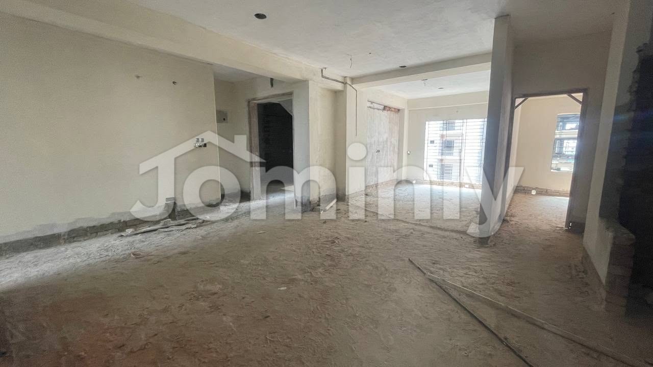 1200 Sqft North-Facing Ready Flat for Sale | Block-D, Chondrima Model Town, Mohammadpur | 3 Beds & 3 Baths - 2